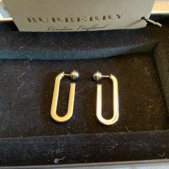 BURBERRY - Chain Link Earrings In Palladio Blue - Picture 3 of 9